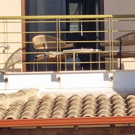 Sunny Apartment