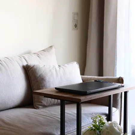 Sunny Apartment *