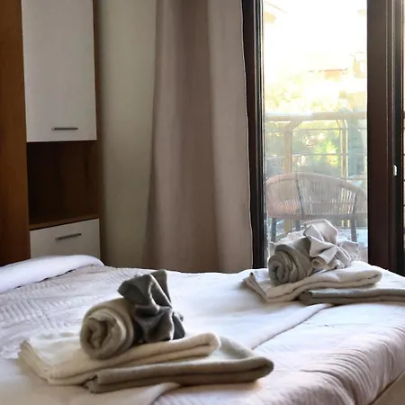 Sunny Apartment *