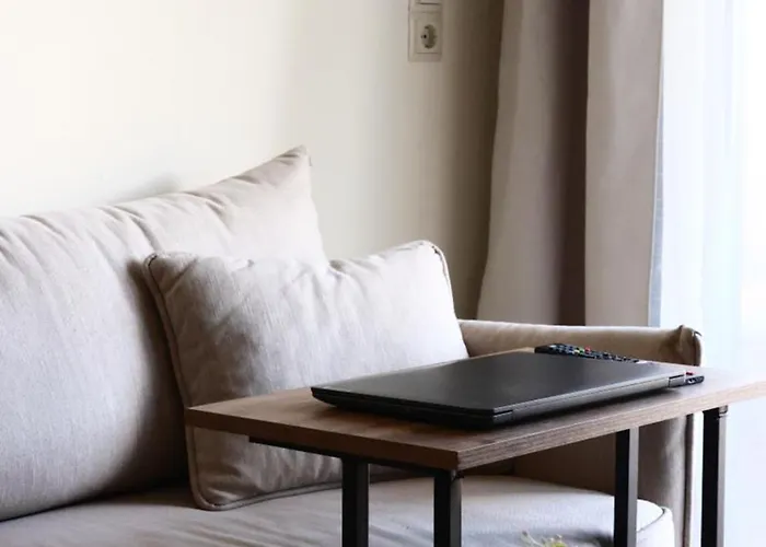 Sunny Apartment *